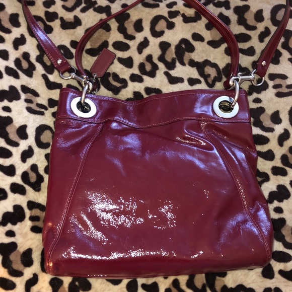 COACH shoulder/crossbody bag and matching wallet. - Picture 5 of 11